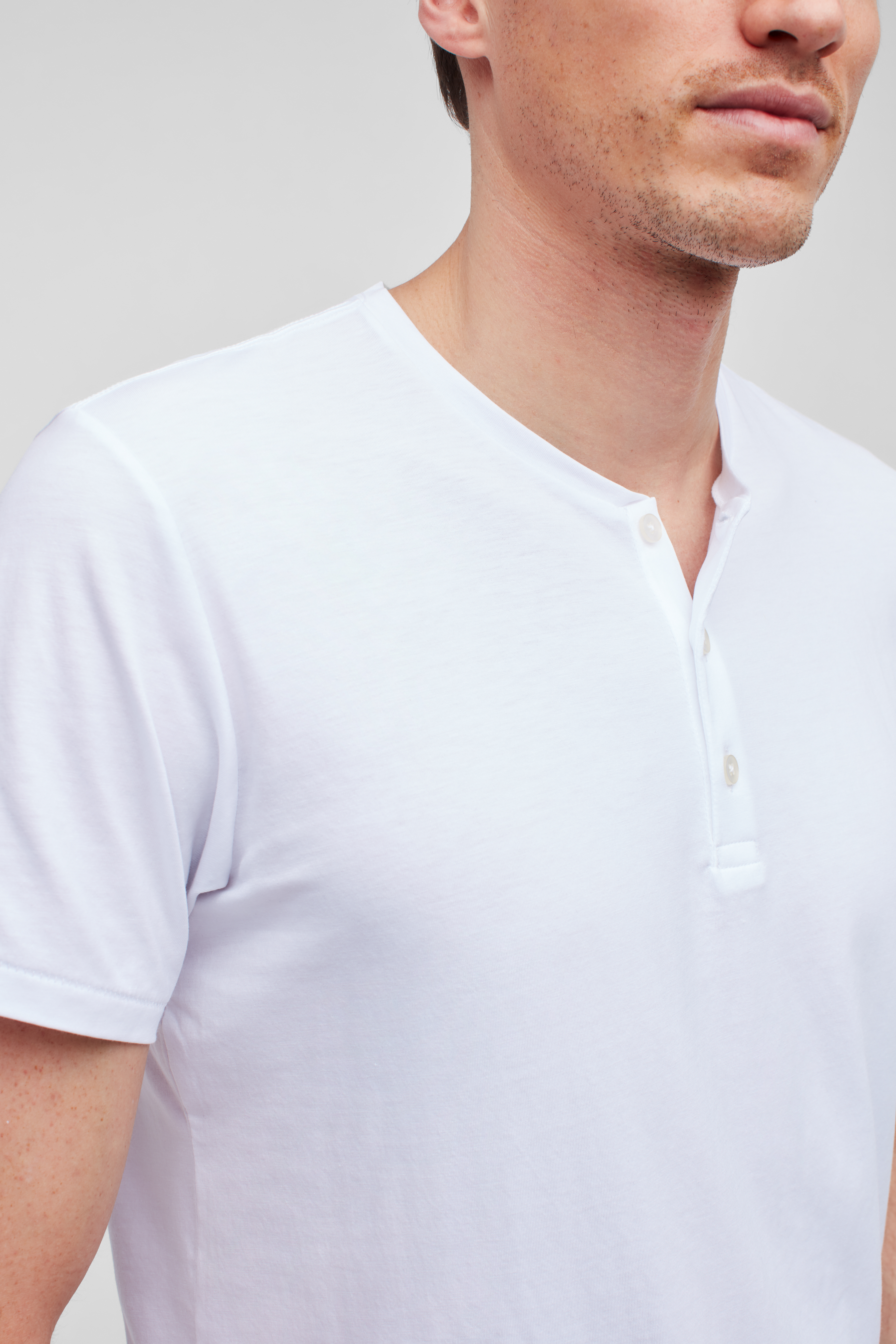 Jetsetter Short Sleeve Henley