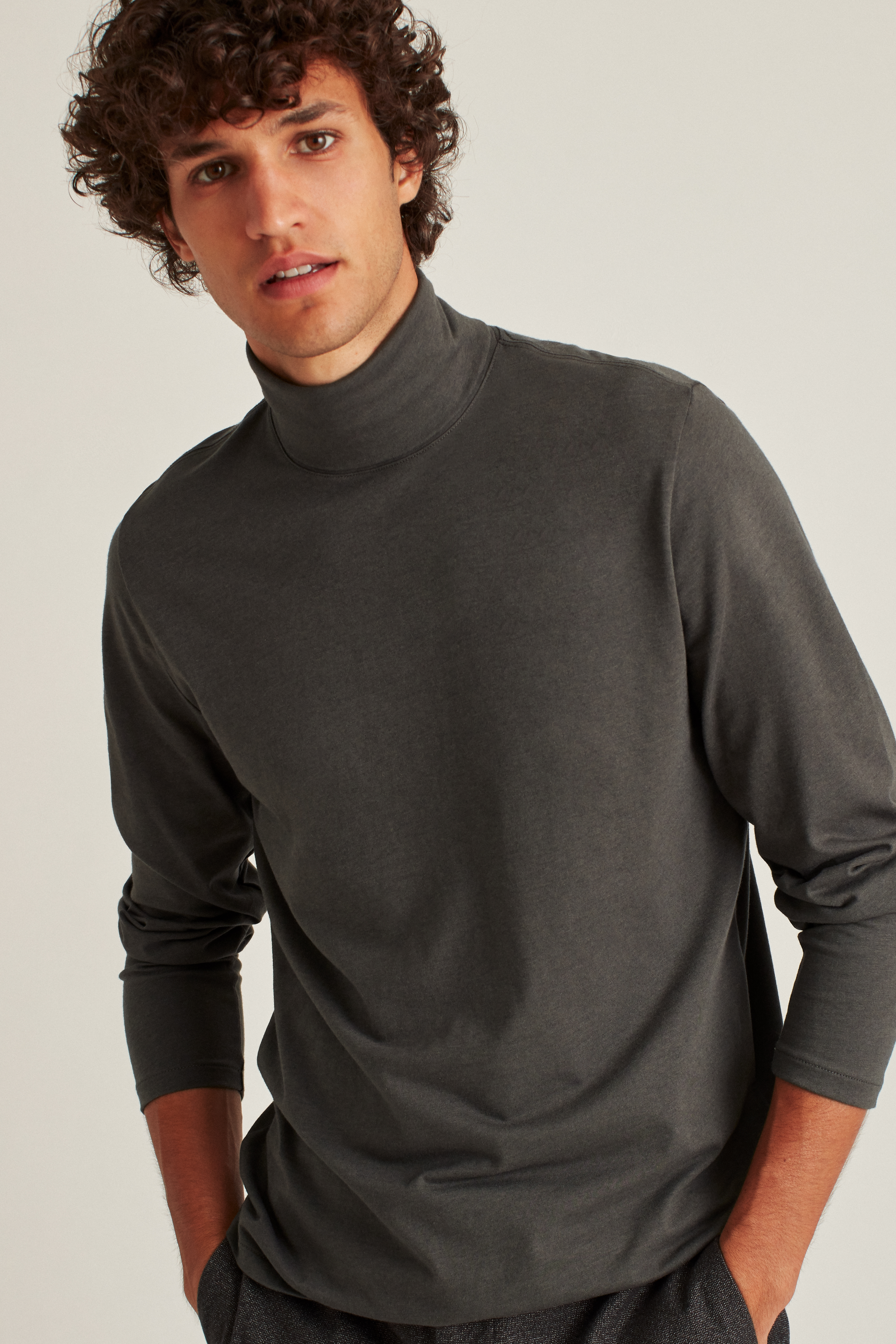 Jetsetter Performance T-Neck