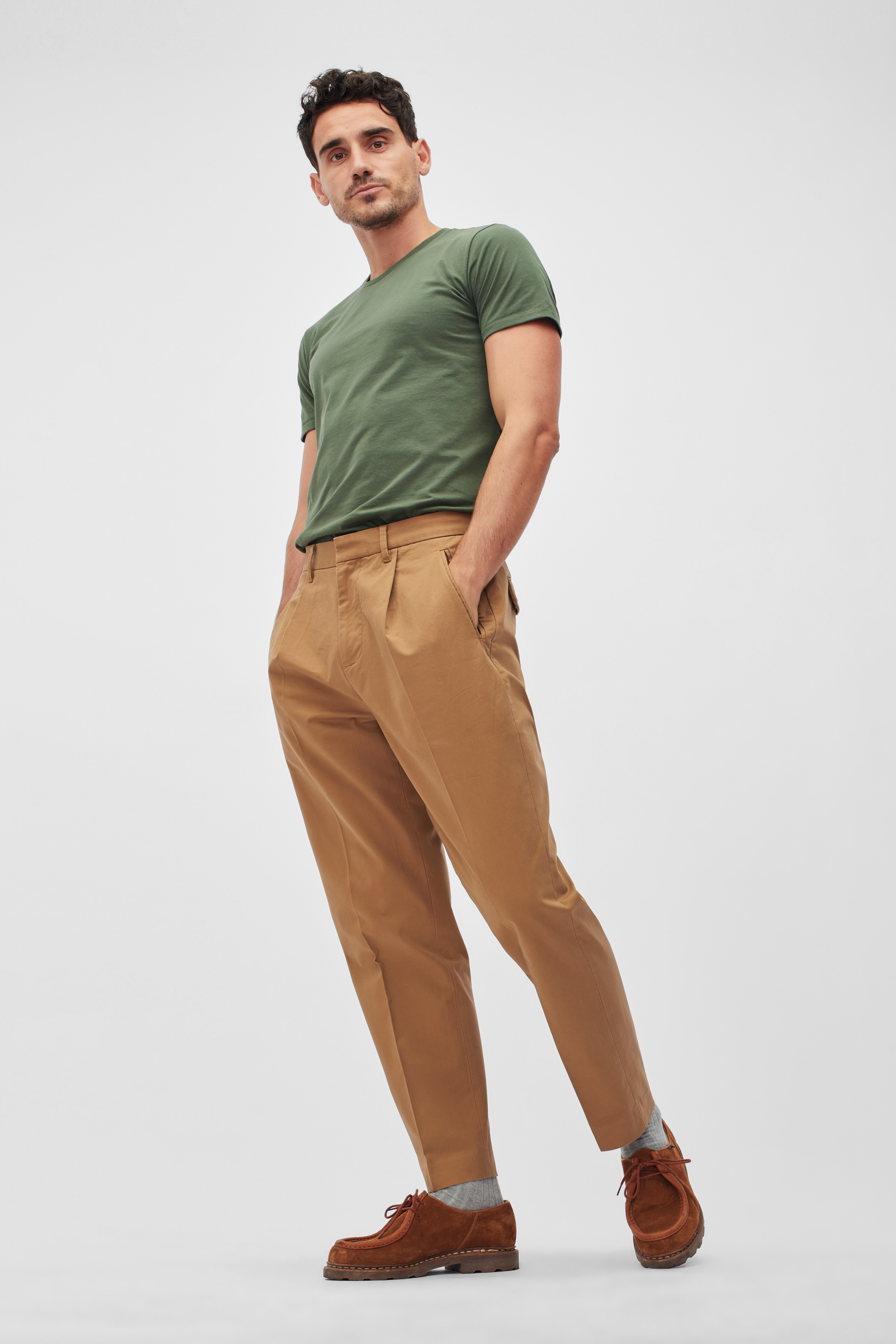 Pleated Stretch Chinos