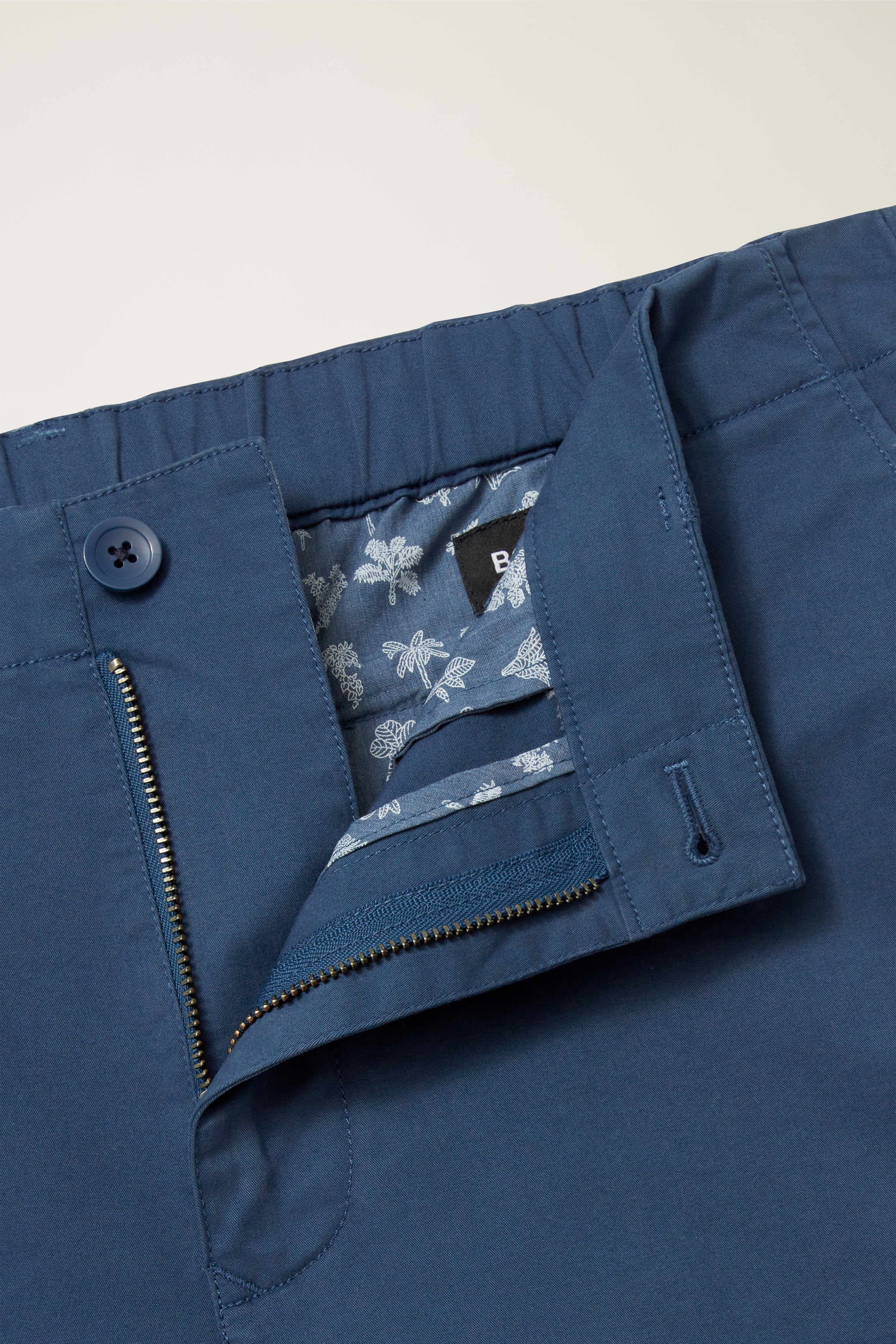 Lightweight Chino Short